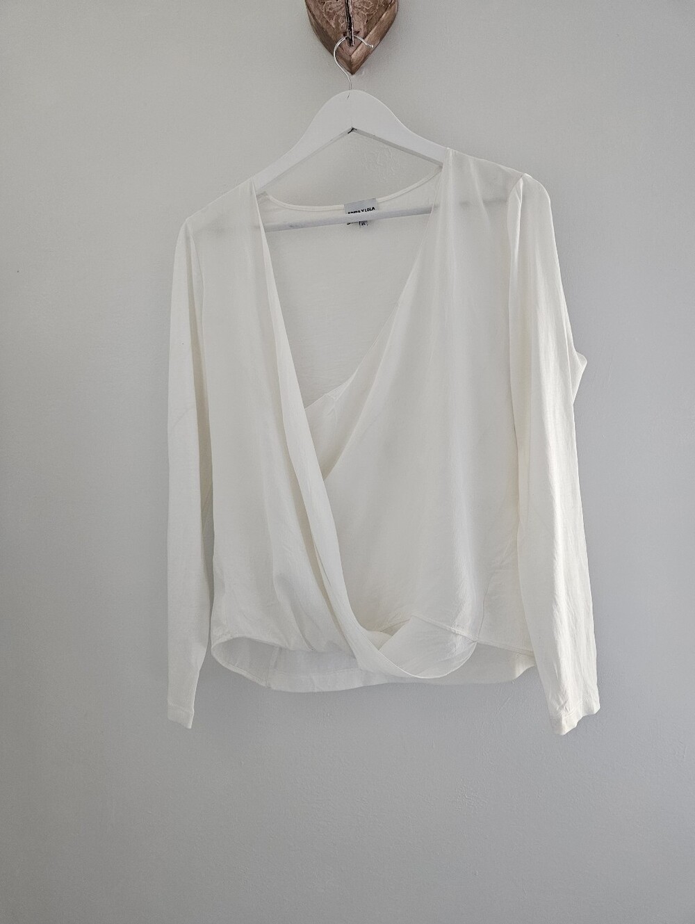 Bimba Y Lola Off White Long Sleeve V-Neck Crossover Blouse